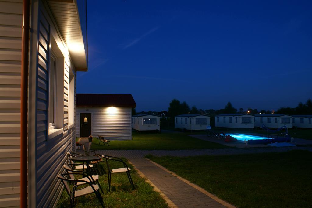 Cuma Camp Villa Sarbinowo Bagian luar foto