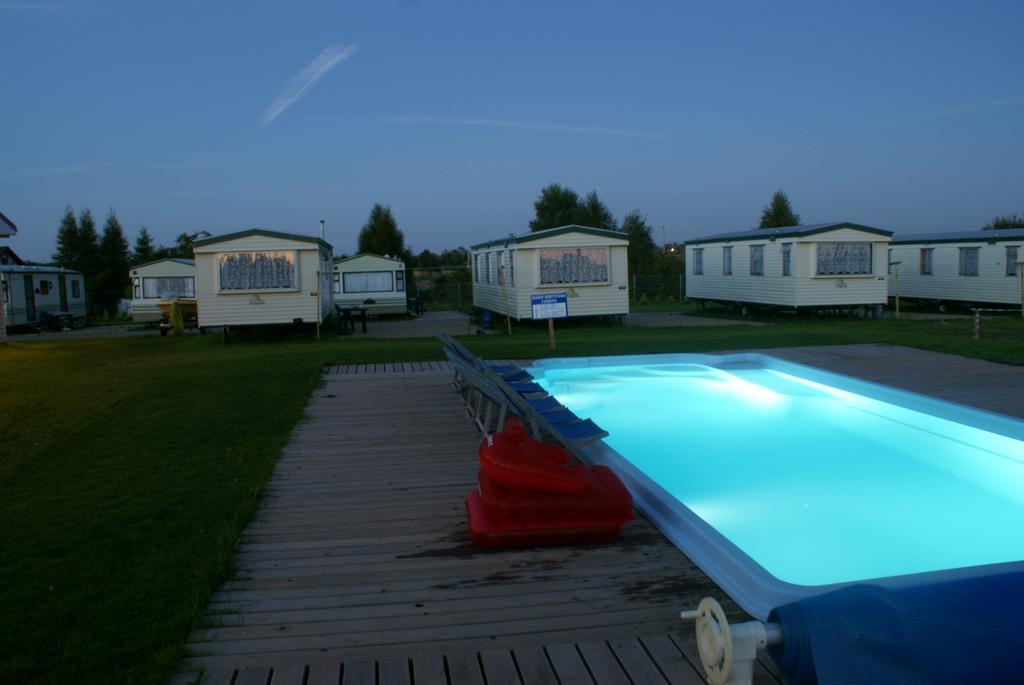 Cuma Camp Villa Sarbinowo Bagian luar foto